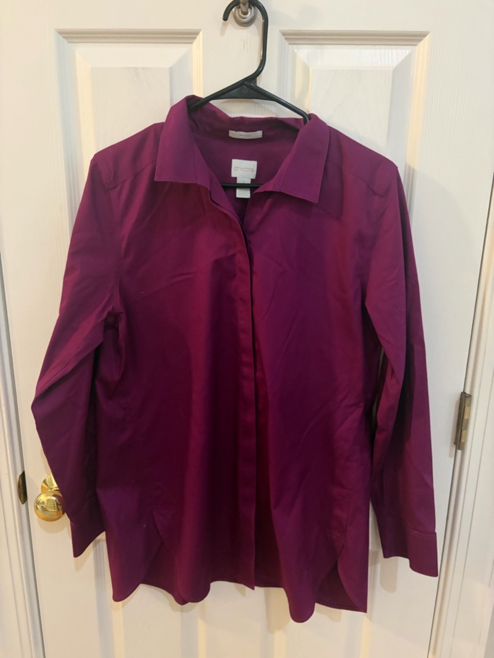 Chico’s No-Iron Button Down Shirt - Magenta Purple - Size 1 (M) 100% Cotton